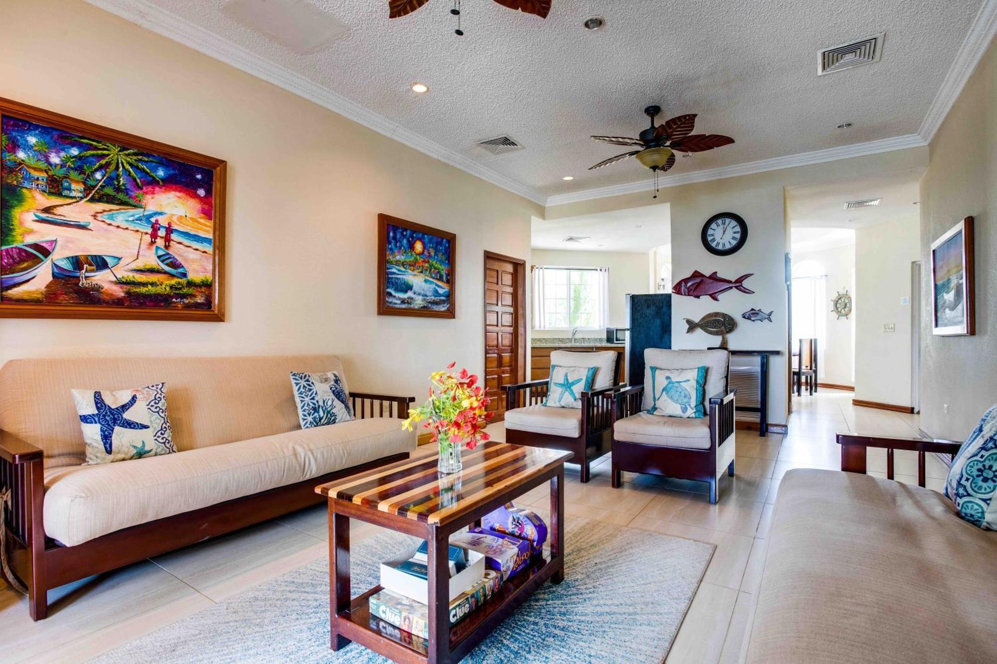 Blue Parrot Beach House And Villas Hopkins Exterior foto